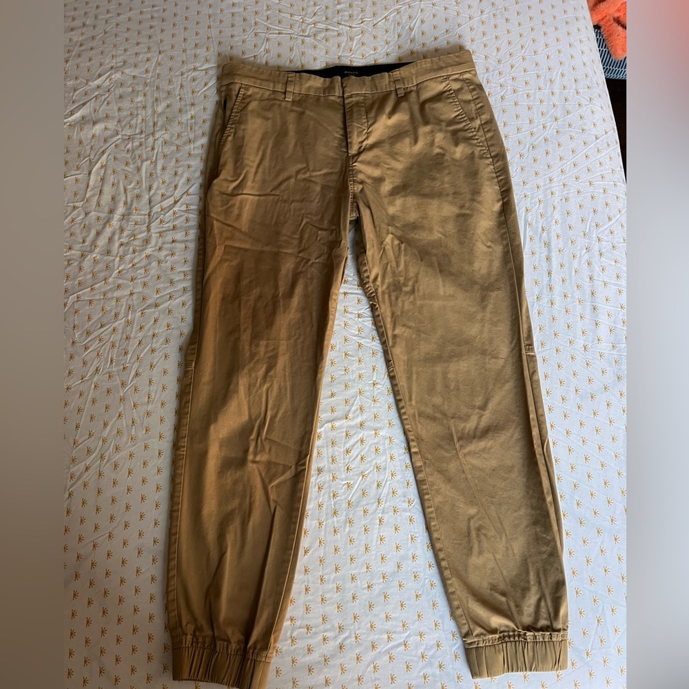 RW&Co. men’s joggers